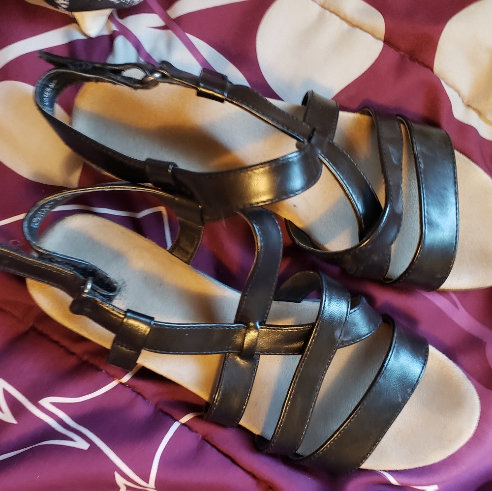 Wear.ever strappy sandals, 8